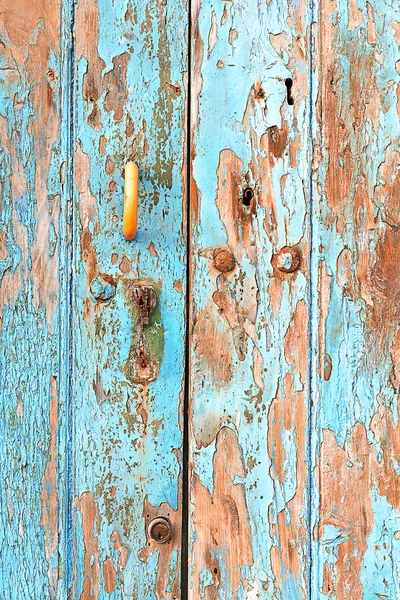 Puerta de madera vieja y cerradura detalle —  Fotos de Stock