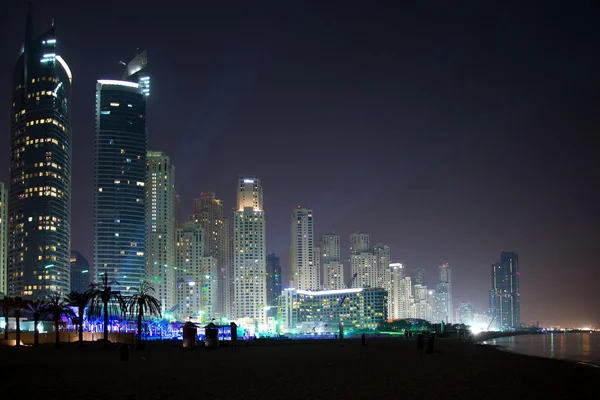 Dubaj v noci, Spojené arabské emiráty — Stock fotografie