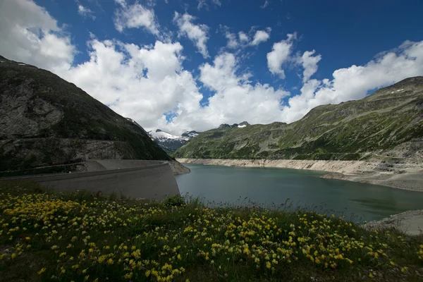 Koelnbrein Dam, Karinthië, Oostenrijk. — Stockfoto