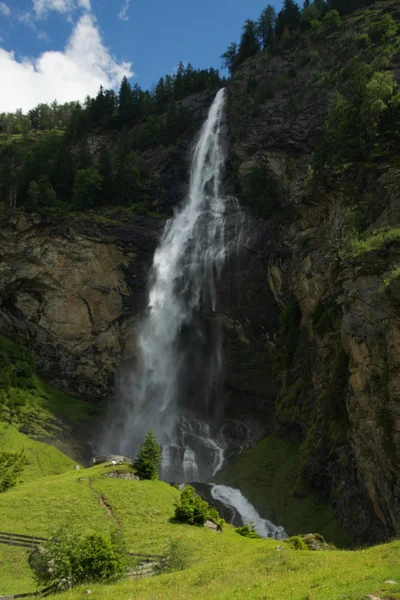 Queda de água de Fallbach, Caríntia, Áustria — Fotografia de Stock