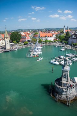 Lindau, Almanya 'da Bavyera eyaletinde yer alan bir şehirdir. Lindau, Almanya' da yer alan bir şehirdir..