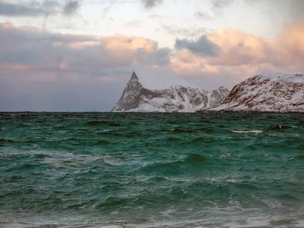 挪威Kvaloya岛上Sommaroya附近冬季景观 — 图库照片