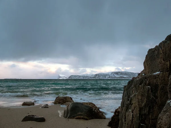 Landschap Winter Bij Sommaroya Het Eiland Kvaloya Noorwegen — Stockfoto