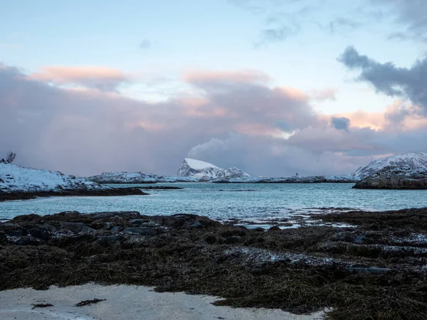 Krajobraz Zimą Pobliżu Sommaroya Wyspie Kvaloya Norwegii — Zdjęcie stockowe