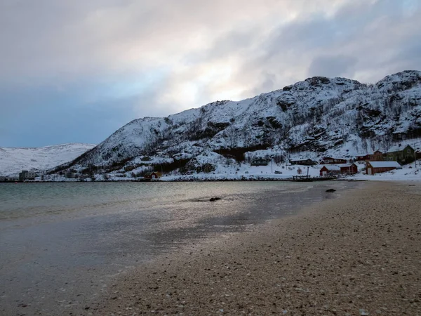 Τοπίο Χειμώνα Στο Sandneshamn Στο Νησί Kvaloya Στη Νορβηγία — Φωτογραφία Αρχείου