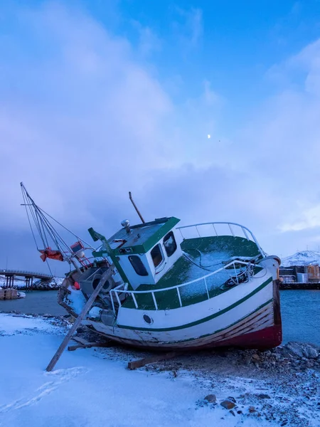 Barco Pesca Reparação Sommaroy Ilha Loja Sommaroya Noruega — Fotografia de Stock