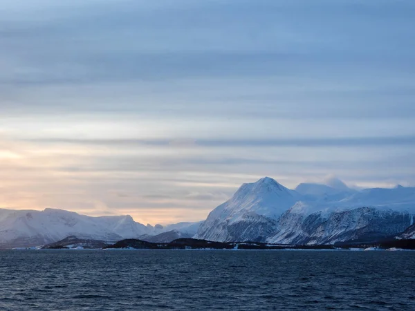 Alpes Lyngen São Uma Cordilheira Nordeste Condado Troms Finnmark Noruega — Fotografia de Stock