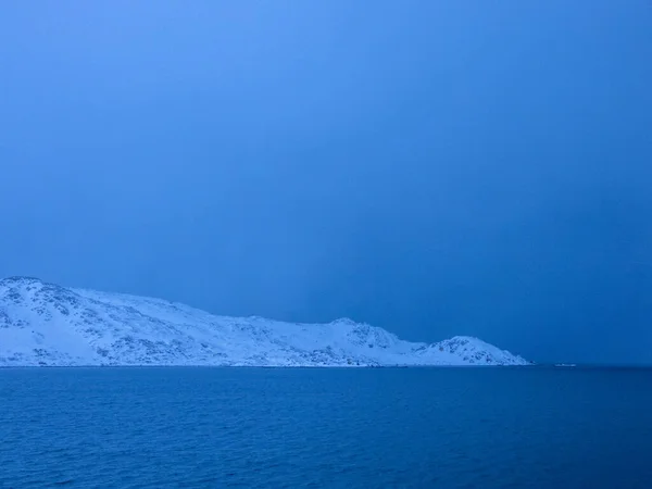 马格洛亚岛是挪威北部特罗姆斯奥格芬马克县的一个大岛 位于诺德卡普市巴伦支海沿岸 — 图库照片