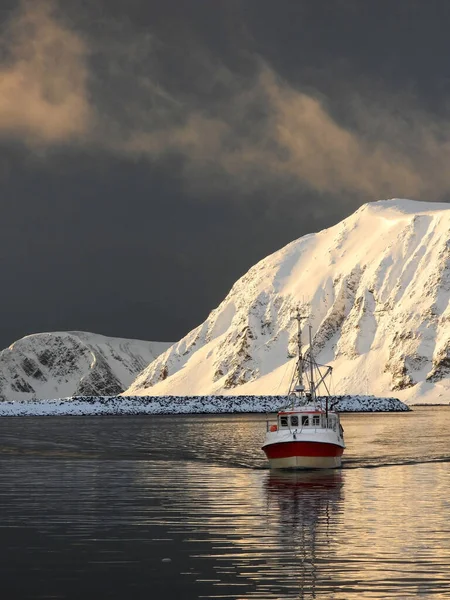 Honningsvag Noordelijkste Stad Van Het Noorse Vasteland Het Gelegen Gemeente — Stockfoto