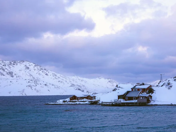 马格洛亚岛是挪威北部特罗姆斯奥格芬马克县的一个大岛 位于诺德卡普市巴伦支海沿岸 — 图库照片