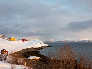 Norveç 'teki Kafjord Komünü' nün kışın manzarası.
