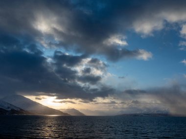 Norveç 'teki Kafjord Komünü' nün kışın manzarası.