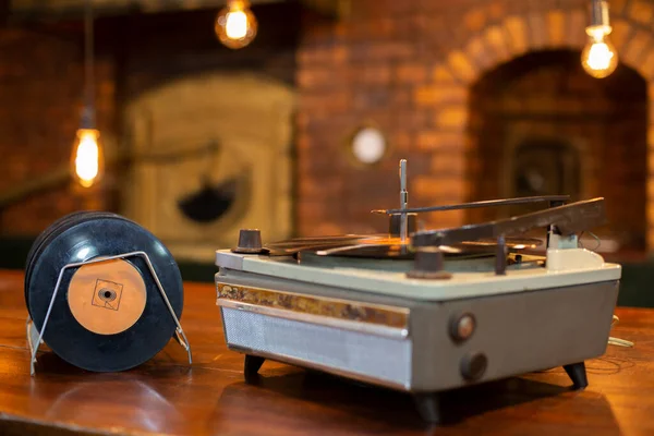 Old Record Player Vinyls Wooden Table — 스톡 사진