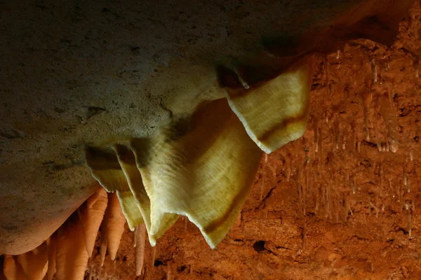 Cavern Draperies — Stock Photo, Image