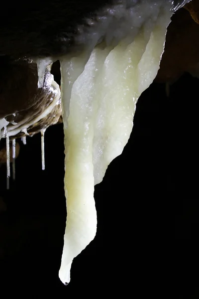 Kristal açık mağara Draperies