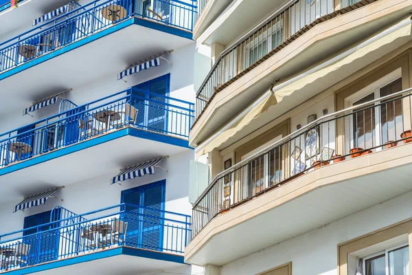 Edificios azules y marrones — Foto de Stock