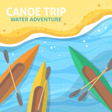 Kumlu bir sahildeki kanoların en üst manzarası.. 