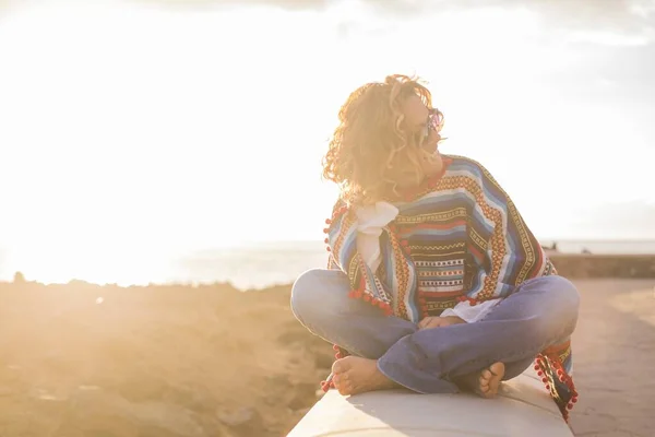 Beautiful Hipster Woman Sitting Concrete Embankment Admiring View Seascape Background — Stock Photo, Image