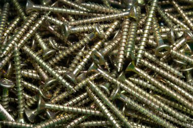 Donanım aletleri. Uzun altın vidalar