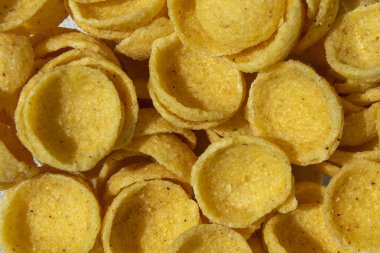 BBQ kızarmış mısır çerezi aperatifi.