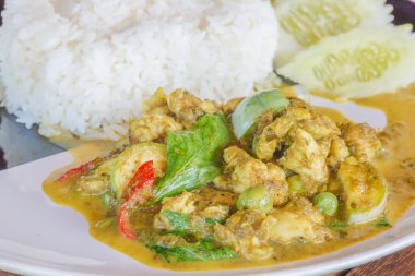 Yeşil köri tavuk tarifleri ile. Tayland Gıda