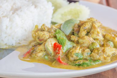 Yeşil köri tavuk tarifleri ile. Tayland Gıda