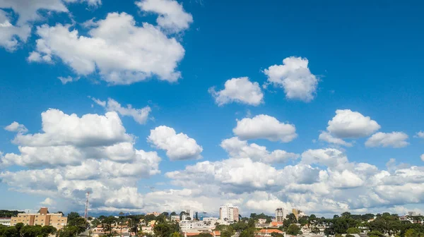 Image Day Blue Sky Some White Clouds Base Image City — Φωτογραφία Αρχείου