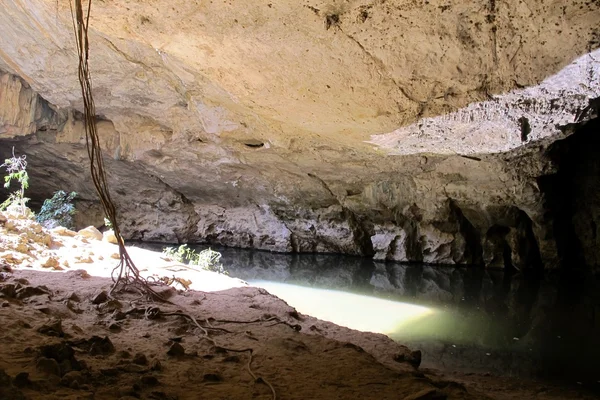 Tunnel creek, gibb river, kimberley, oeste da Austrália — Fotografia de Stock