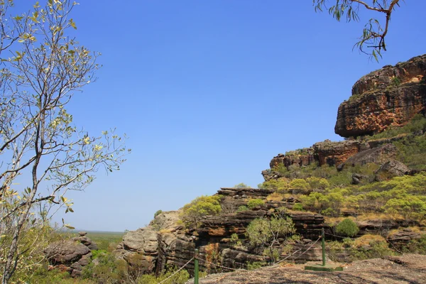 Roca de Nourlangie en el parque nacional de kakadu, nt australia — Foto de Stock