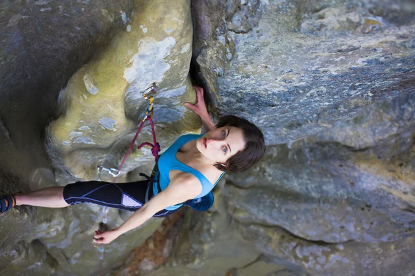 Menina alpinista . — Fotografia de Stock