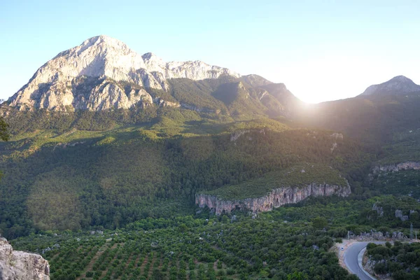 Όμορφο Ορεινό Τοπίο Της Τουρκίας Δρόμος Ανάμεσα Στα Βράχια Γραφική — Φωτογραφία Αρχείου