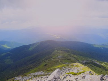 Karpat Dağları'nda bir dağ.