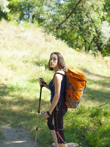 Girl with a backpack camping trip. — Stock Photo, Image