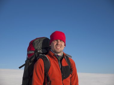 Kışın bir adam portresi.