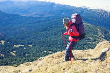 Dağdan gelen kadın.