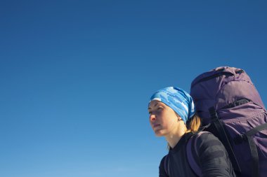 Kız dağcılar portresi.