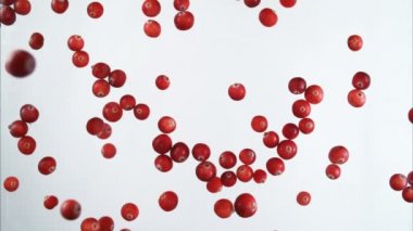 Kızılcık su. Ağır çekim.