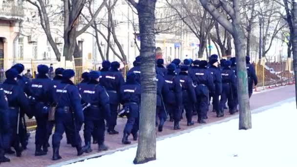 Москва - 27 февраля 2016 г. Марш памяти убитого политика Бориса Немцова . — стоковое видео