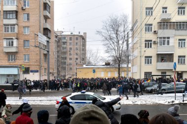 Moskova, RUSSIA - 31 Ocak 2021: Tutuklanan muhalefet lideri Aleksey Navalny 'ye destek için ikinci izinsiz siyasi miting.