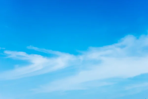 Lucht en wolken — Stockfoto