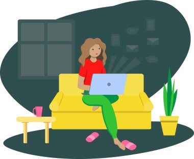 Dizüstü bilgisayarı olan bir kadın kanepede çalışıyor. İnternette okuyan bir kız öğrenci, bitki, çay, terlik, rahat ofis konsepti, çizgi film çizimi.