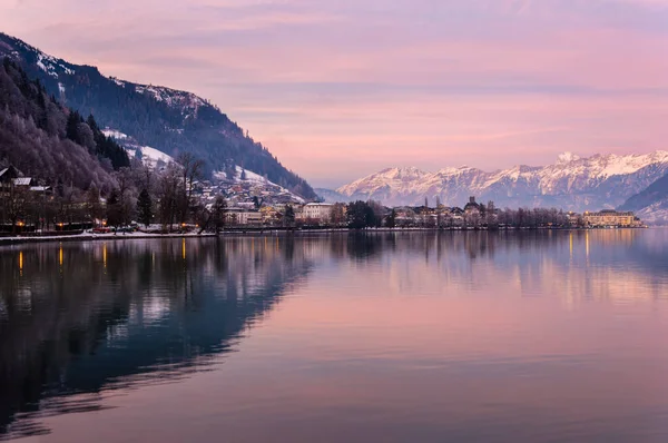 Zell See Winter Evening View Lake Zell Town Mountains Snow — Stok fotoğraf