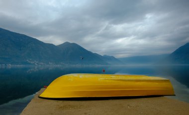 yelkende Kotor bay Karadağ