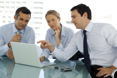 iş ortakları toplantısı