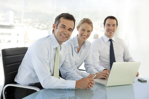 Reunión de socios comerciales — Foto de Stock