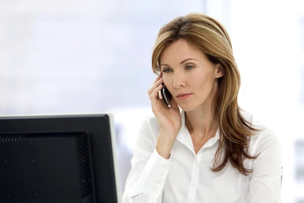 Mujer ejecutiva de negocios — Foto de Stock