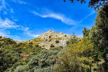 Las Mimbres de Granada 'nın dağlık manzarası