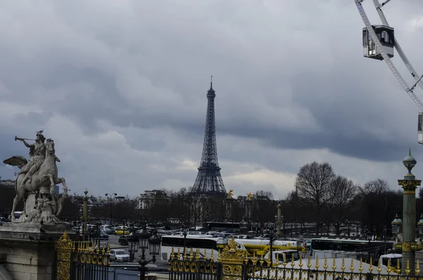 Vista de París sobre la Torre Eiffel — Foto de Stock