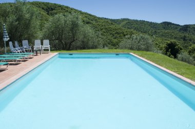 Toskana çiftlik evi, doğa manzaralı havuzun rahatlatıcı