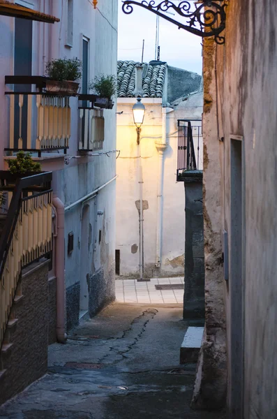 Old City utcáin külső részletesen este Európa Olaszország — Stock Fotó